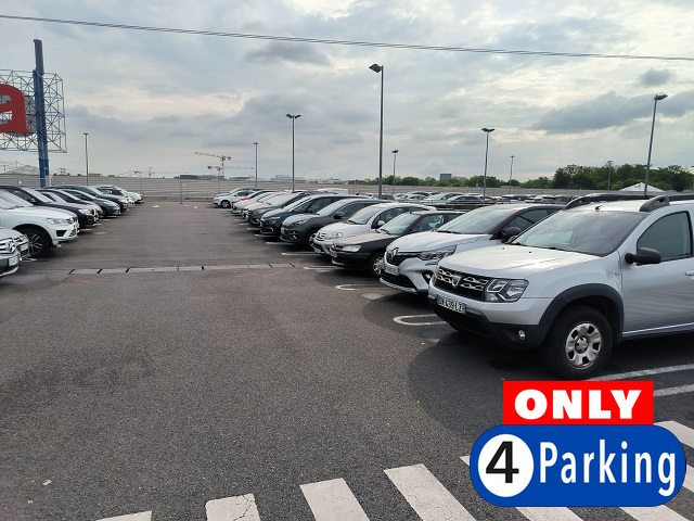 Parking extérieur Orly